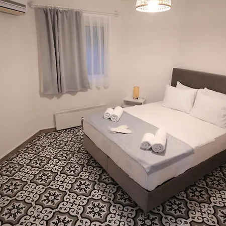 Mia Bella מלון